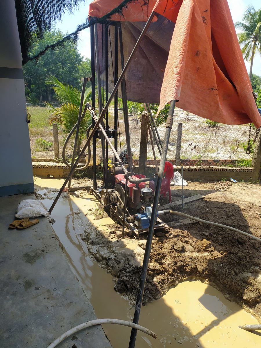 Dịch vụ thợ sửa giếng khoan LH 0943900914